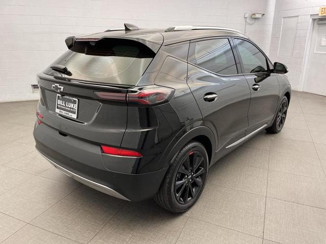 Photo of 2023 Mosaic Black Metallic Chevrolet Bolt EUV