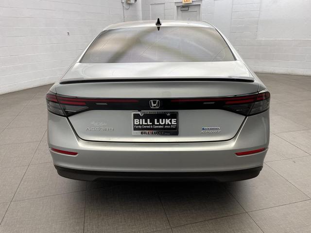 Photo of 2025 Crystal Black Pearl Honda Accord Hybrid