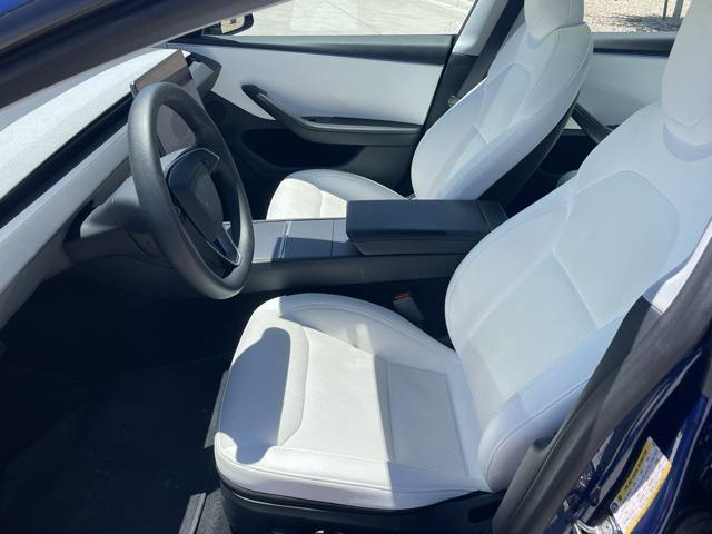 Photo of 2024 Deep Blue Metallic Tesla Model 3