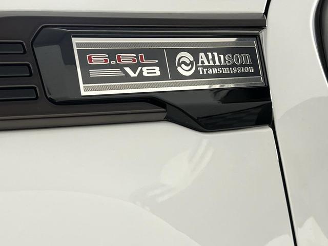 Photo of 2024 Summit White GMC Sierra 2500