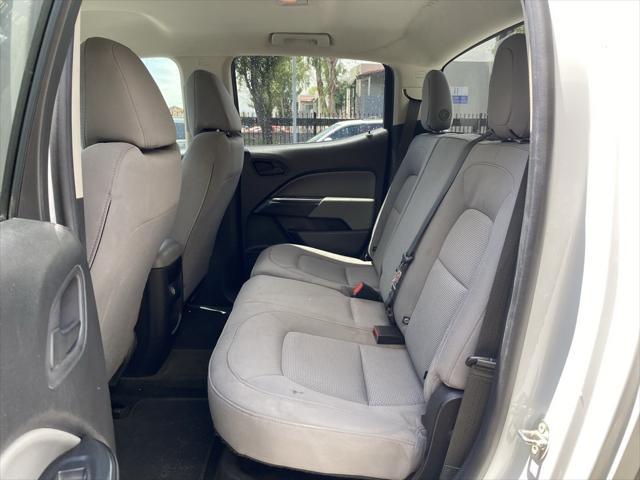 Photo of 2018 Summit White Chevrolet Colorado