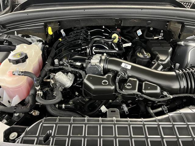 Photo of 2023 Silver Zynith Jeep Grand Cherokee L