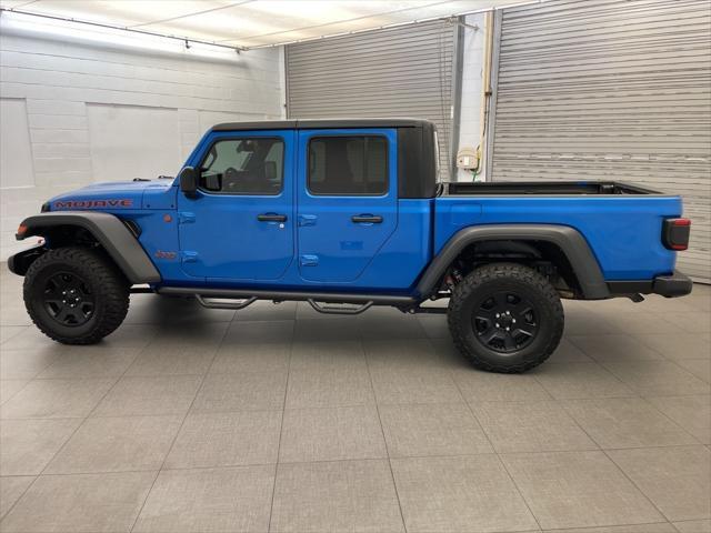 Photo of 2022 Hydro Blue Pearlcoat Jeep Gladiator
