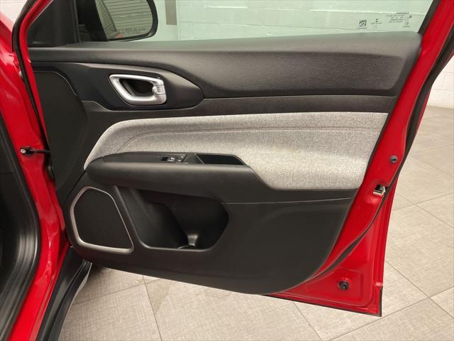 Photo of 2023 Redline Pearlcoat Jeep Compass