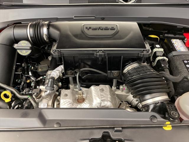 Photo of 2023 Redline Pearlcoat Jeep Compass