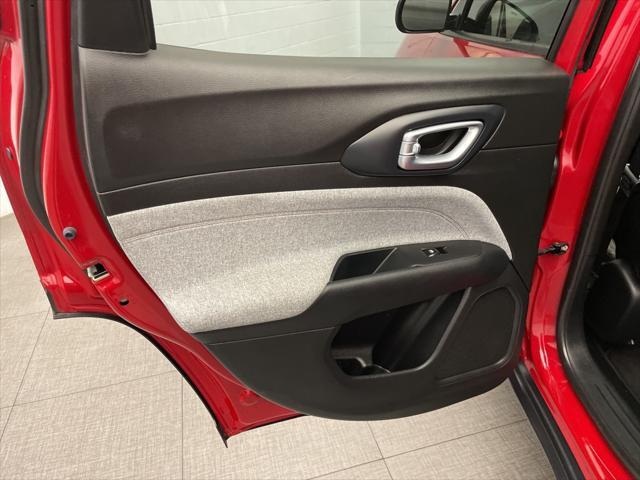 Photo of 2023 Redline Pearlcoat Jeep Compass