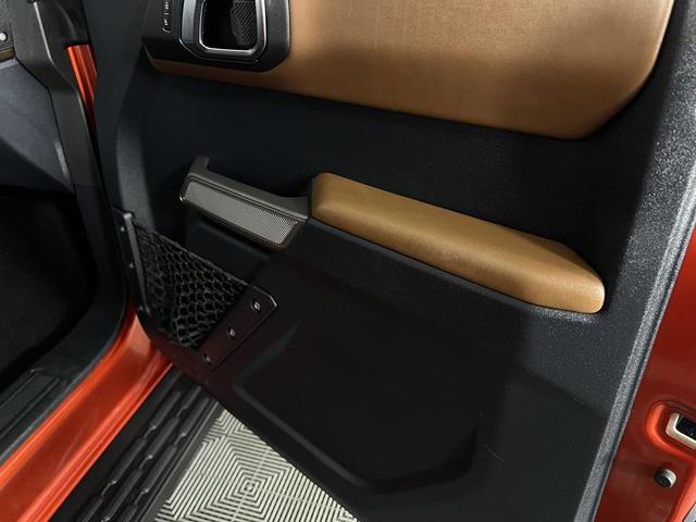 Photo of 2022 Hot Pepper Red Metallic Tinted Clearcoat Ford Bronco
