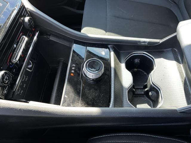Photo of 2023 Bright White Clearcoat Jeep Grand Cherokee