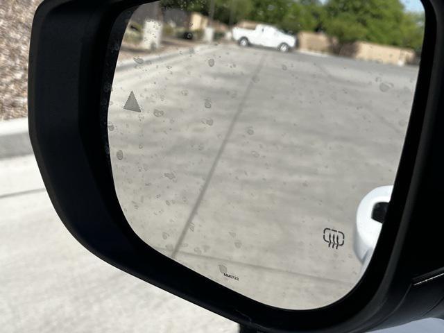 Photo of 2023 Bright White Clearcoat Jeep Grand Cherokee