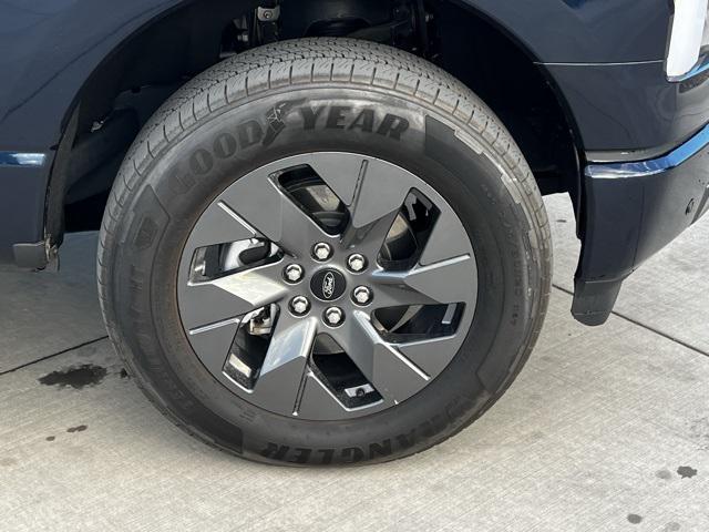 Photo of 2023 Antimatter Blue Metallic Ford F-150 Lightning