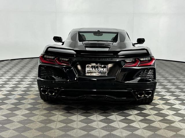 Photo of 2022 Black Chevrolet Corvette