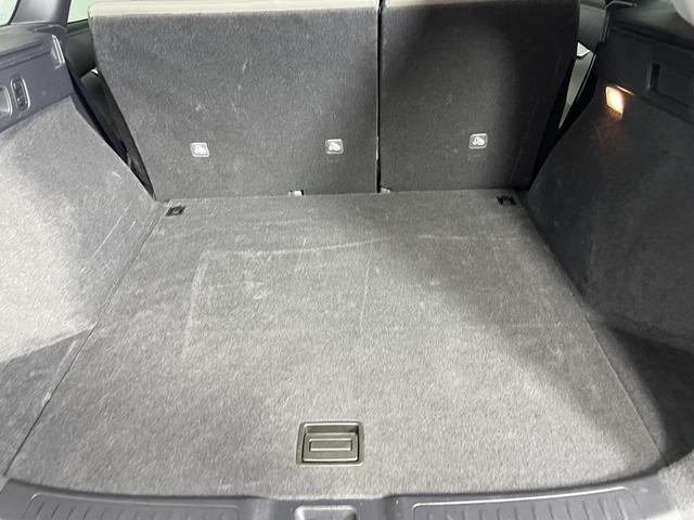 Photo of 2024 White INFINITI QX50