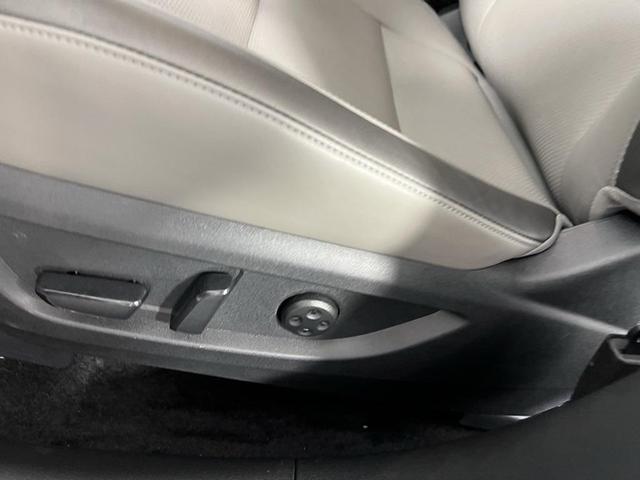 Photo of 2024 White INFINITI QX50
