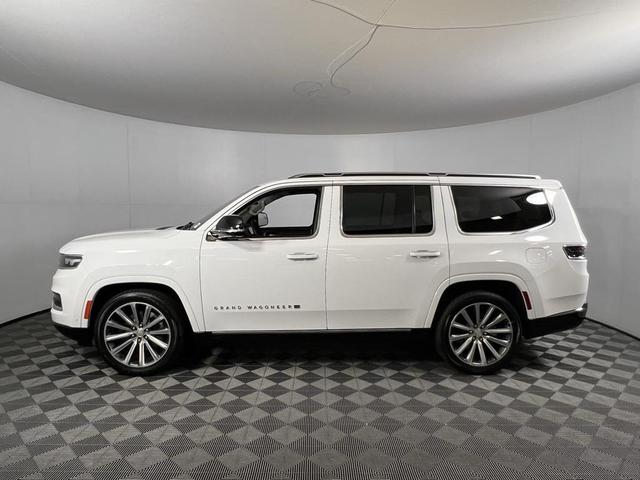 Photo of 2023 Bright White Clearcoat Jeep Grand Wagoneer