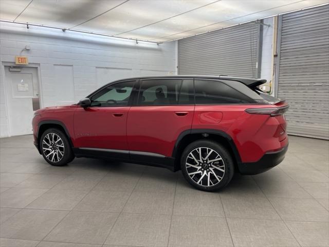 Photo of 2025 Red Hot Pearlcoat Jeep Wagoneer S