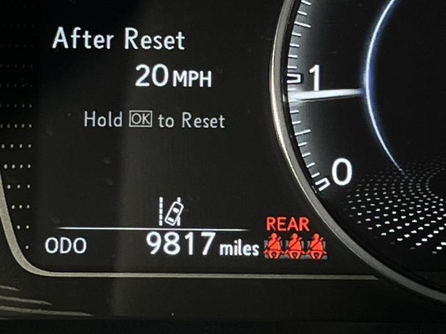 Photo of 2025 Cloudburst Gray Lexus ES 350