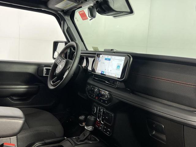 Photo of 2024 Black Clearcoat Jeep Wrangler