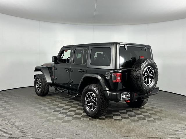 Photo of 2024 Black Clearcoat Jeep Wrangler