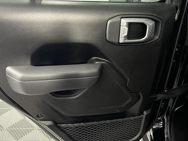 Photo of 2024 Black Clearcoat Jeep Wrangler