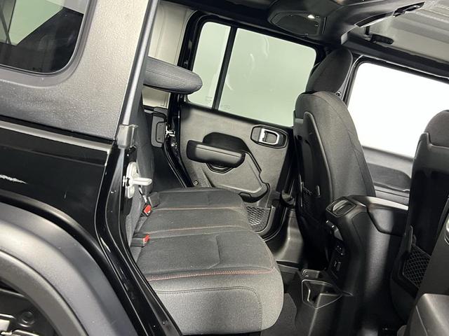 Photo of 2024 Black Clearcoat Jeep Wrangler