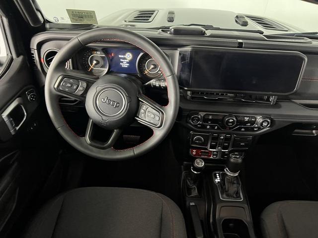 Photo of 2024 Black Clearcoat Jeep Wrangler