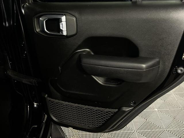 Photo of 2024 Black Clearcoat Jeep Wrangler