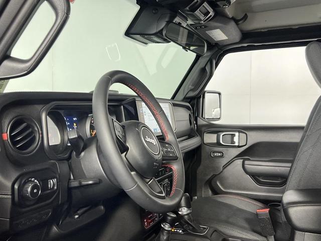 Photo of 2024 Black Clearcoat Jeep Wrangler