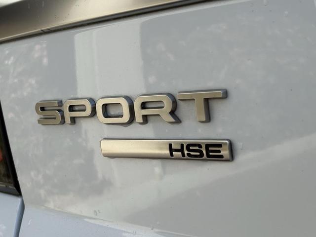 Photo of 2019 White Land Rover Range Rover Sport
