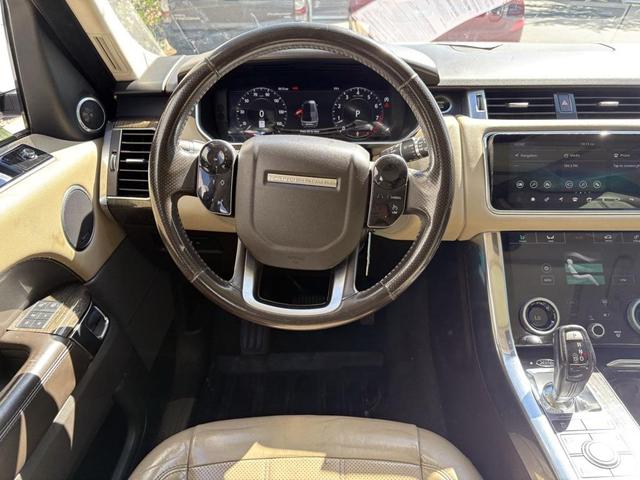 Photo of 2019 White Land Rover Range Rover Sport