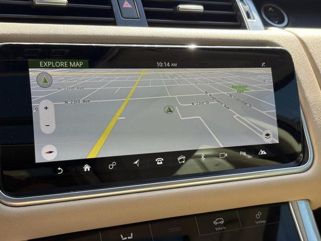 Photo of 2019 White Land Rover Range Rover Sport