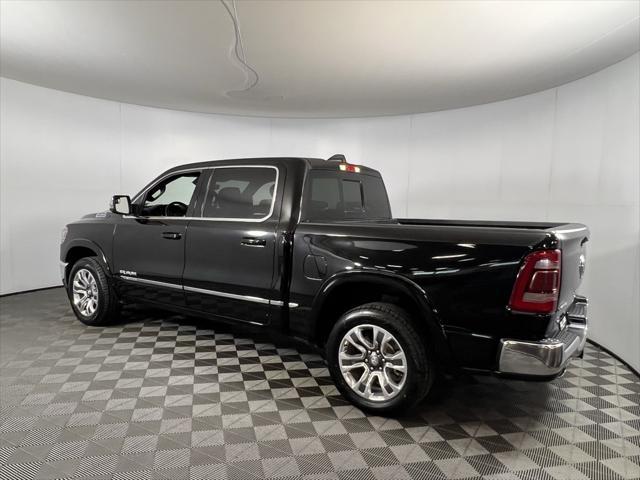 Photo of 2024 Diamond Black Crystal Pearlcoat RAM 1500