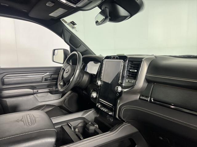 Photo of 2024 Diamond Black Crystal Pearlcoat RAM 1500