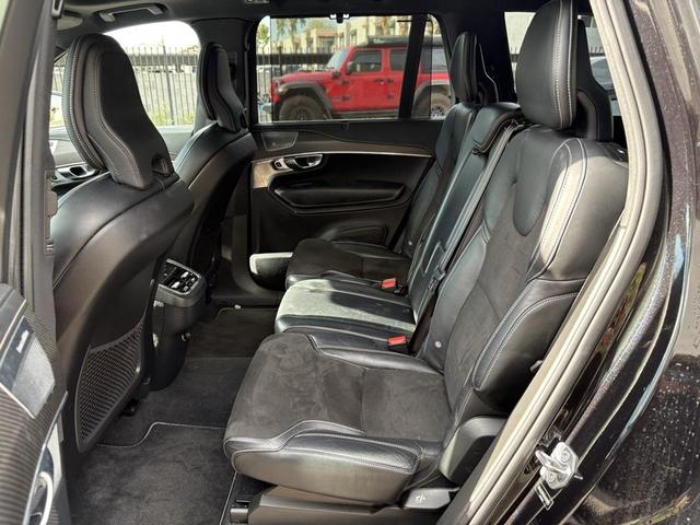 Photo of 2019 Onyx Black Metallic Volvo XC90