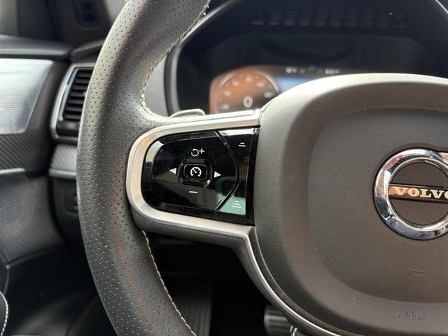 Photo of 2019 Onyx Black Metallic Volvo XC90