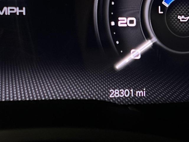 Photo of 2023 Diamond Black Crystal Pearlcoat RAM 3500