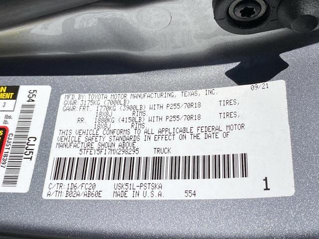 Photo of 2021 Silver Sky Metallic Toyota Tundra