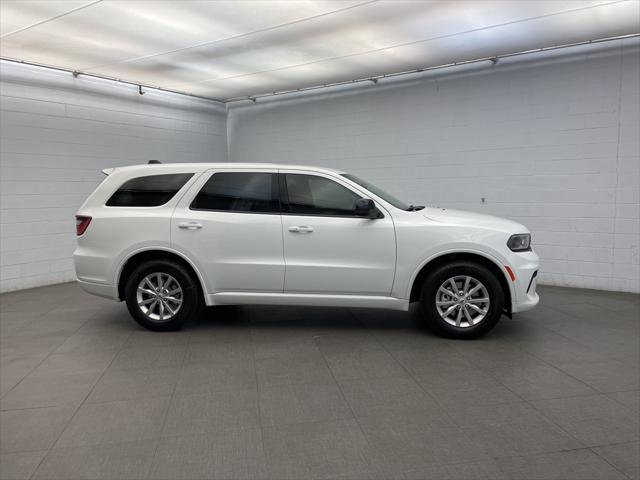 Photo of 2025 White Knuckle Clearcoat Dodge Durango