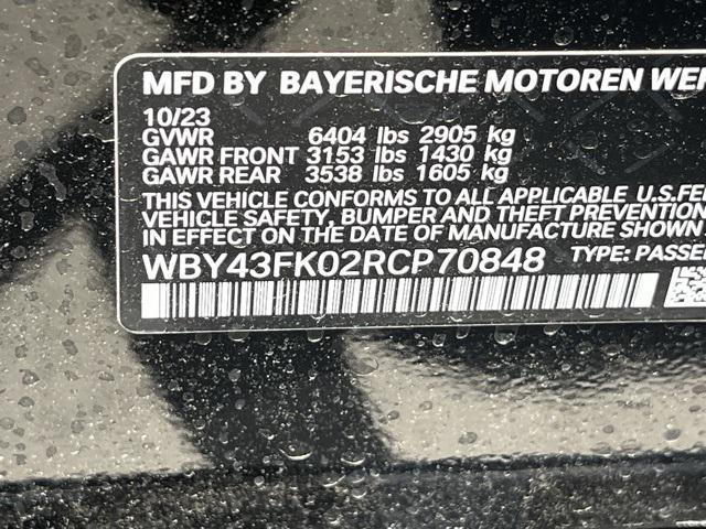 Photo of 2024 Black Sapphire Metallic BMW i5