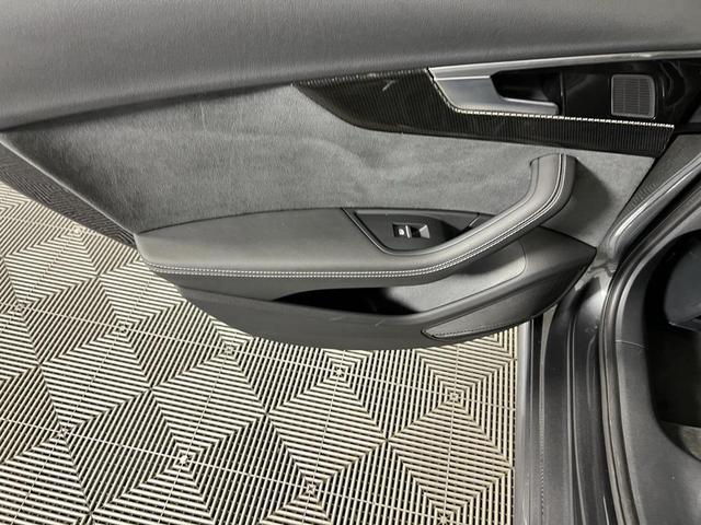 Photo of 2022 Gray Audi S4