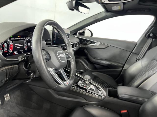 Photo of 2022 Gray Audi S4