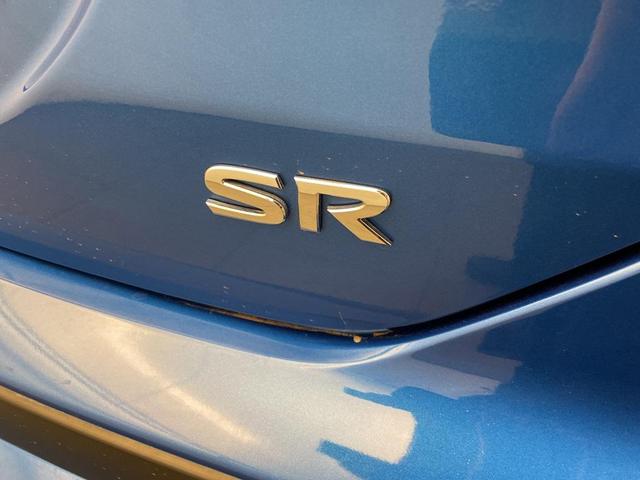 Photo of 2024 Electric Blue Metallic Nissan Kicks