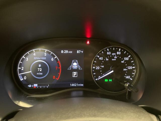 Photo of 2024 Electric Blue Metallic Nissan Kicks