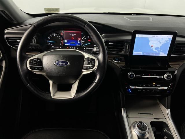 Photo of 2023 Oxford White Ford Explorer