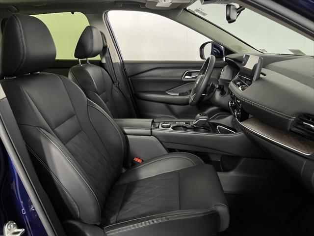 Photo of 2024 Deep Ocean Blue Pearl Nissan Rogue