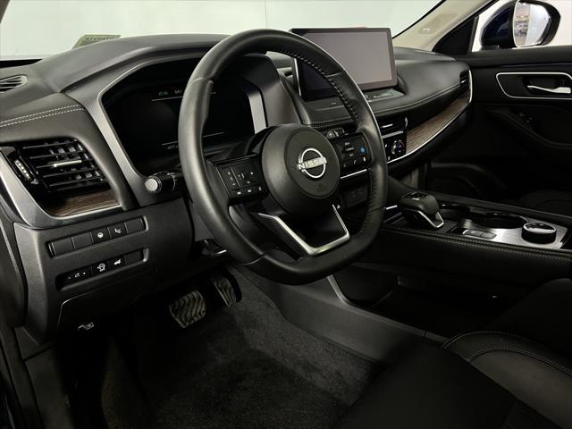 Photo of 2024 Deep Ocean Blue Pearl Nissan Rogue