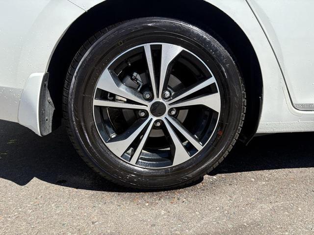 Photo of 2021 Aspen White Tricoat Nissan Sentra