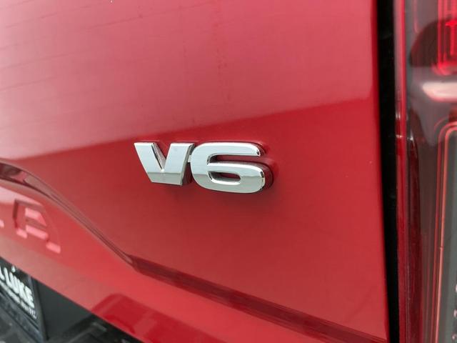 Photo of 2018 Barcelona Red Metallic Toyota Tacoma