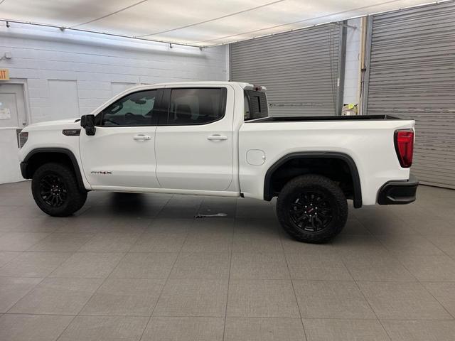 Photo of 2023 Summit White GMC Sierra 1500