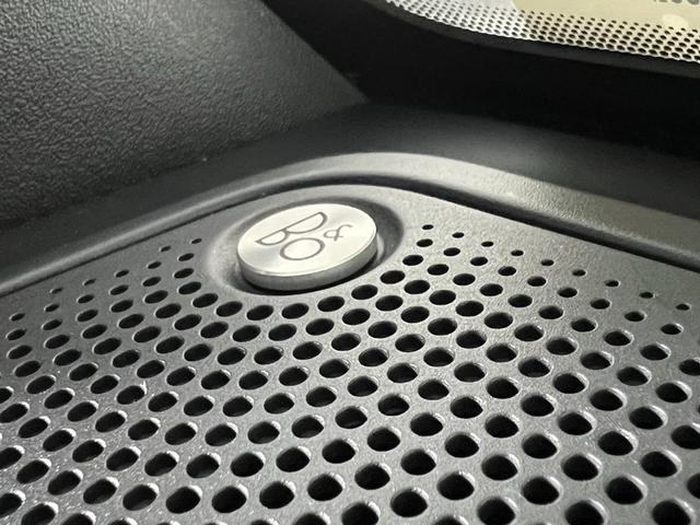 Photo of 2024 Azure Gray Metallic Tri-Coat Ford Bronco