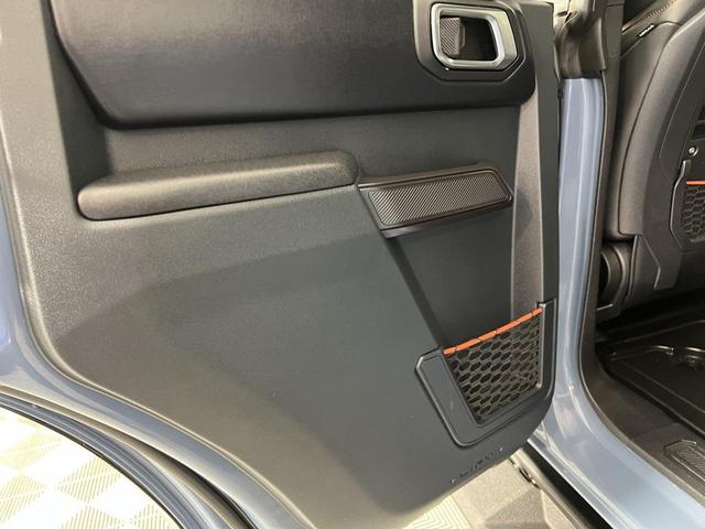 Photo of 2024 Azure Gray Metallic Tri-Coat Ford Bronco